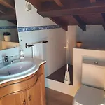 Casa Barrio El Reloj - *