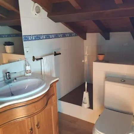 Casa Barrio El Reloj - *